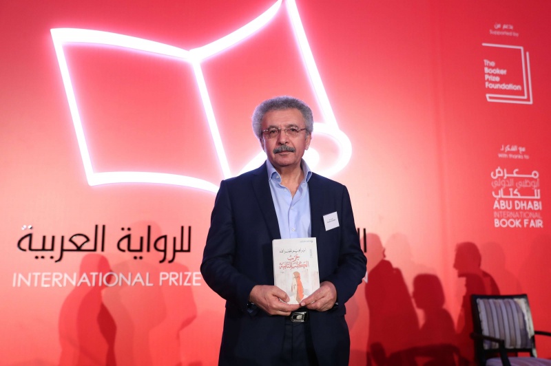  إبراهيم نصر الله يفوز بالجائزة العالمية للرواية العربية 2018 عن روايته حرب الكلب الثانية