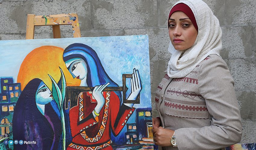  سفيرة الرسم على الدخان من غزة تعبّر عن قضيتها وتفضح جرائم الاحتلال